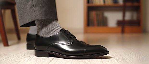 <h1>Shine bright in<br/>Black</h1>